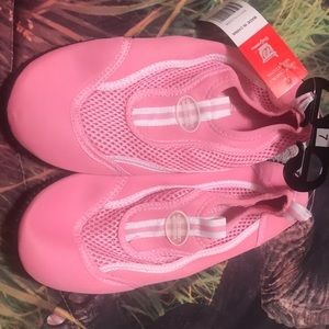 Water shoes